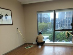 开荒保洁是软装前还是后