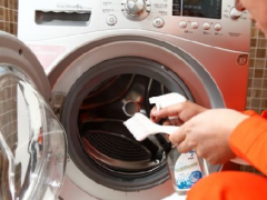 清洁全自动洗衣机需要放什么